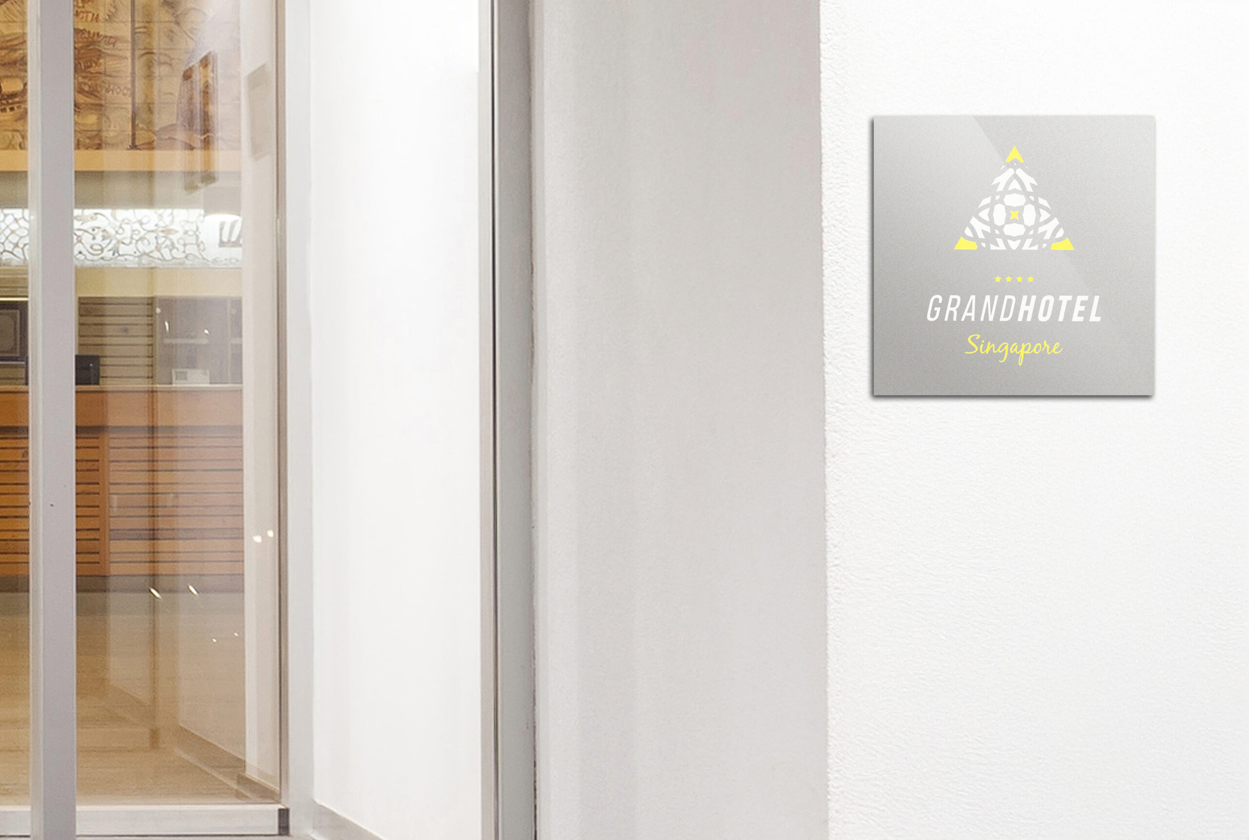 Svart plastskiva med genomskinlig gravyr för omvänd lasergravyr