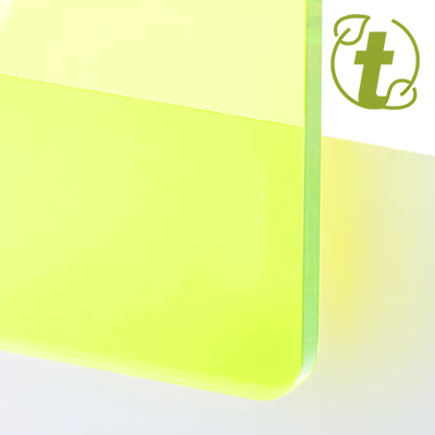 Akrylskiva - TroGlass Color Gloss Flouroscerande - Grön transparent. Perfekt för laserskärning och mekaniska verktyg