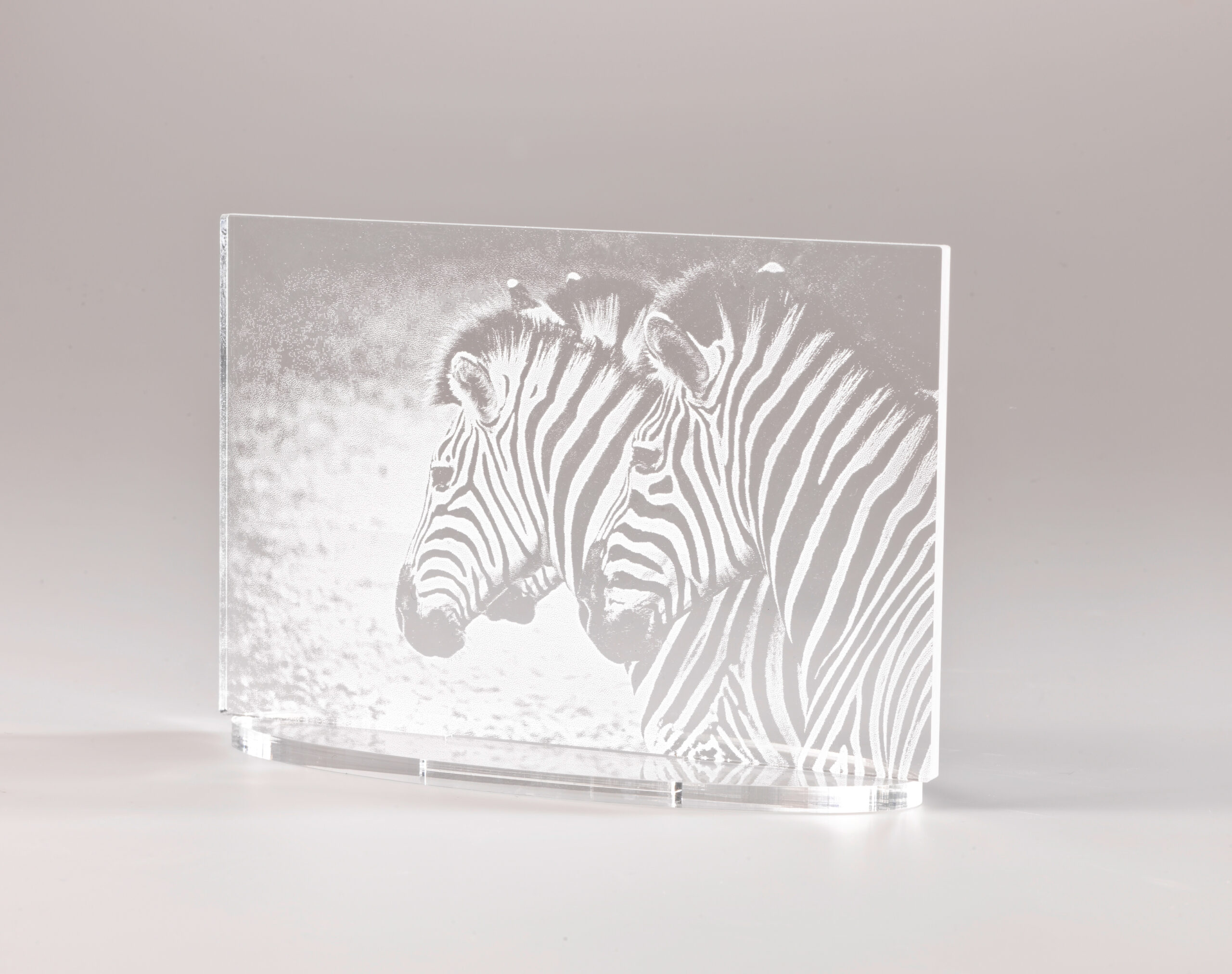 Transparent plast för lasergravering