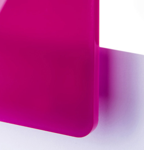 Akrylskiva - TroGlass Color Gloss - Cerise Halvtransparent.. Perfekt för laserskärning och mekaniska verktyg