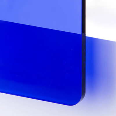 Akrylskiva - TroGlass Color Gloss - Blå transparent. Perfekt för laserskärning och mekaniska verktyg